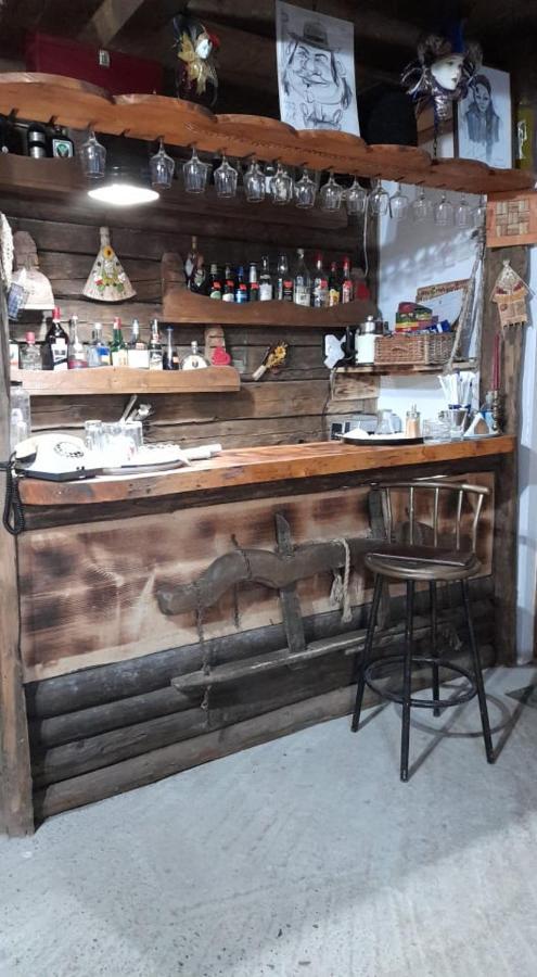 Cabana Dor De-Acas / Restaurant Dor De-Acas Gura Haitii エクステリア 写真